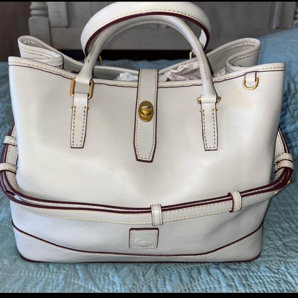 CLOSEOUT SALE!! Dooney & Bourke Florentine Perry